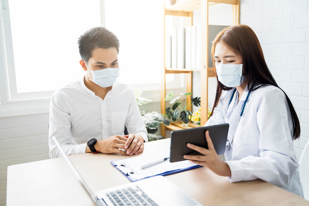 Provider speaking with patient.