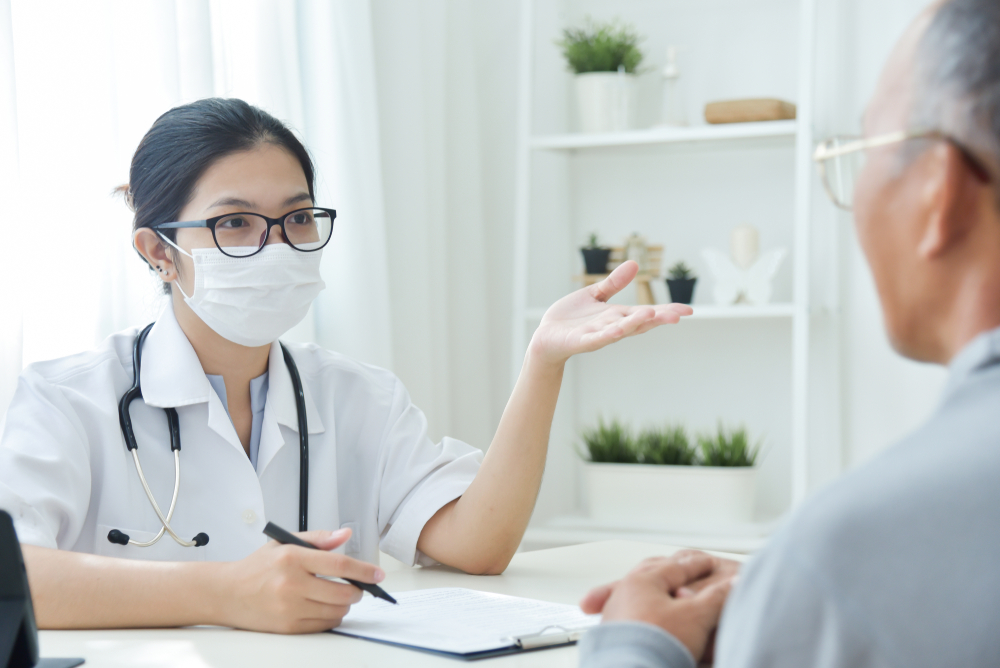 Provider speaking with patient.